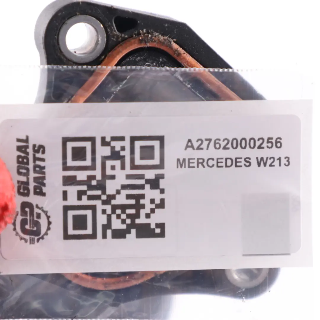 Pompa dell'acqua Tubo refrigerante Connettore per Mercedes W213 M276 con numero di parte A2762000256 Mercedes W213 M276 Pompa dell'acqua Tubo refrigerante Connettore - SKU A2762000256 - Numero di parte A2762000256
