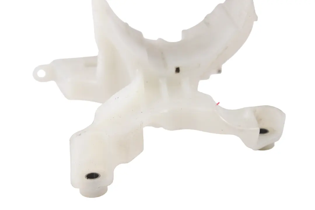 Support réservoir d'expansion liquide pour Mercedes C207 W212 W213 M276 à propos du numéro de pièce A2762000440 Mercedes C207 W212 W213 M276 Support réservoir d'expansion liquide - SKU A2762000440 - Numéro de pièce A2762000440