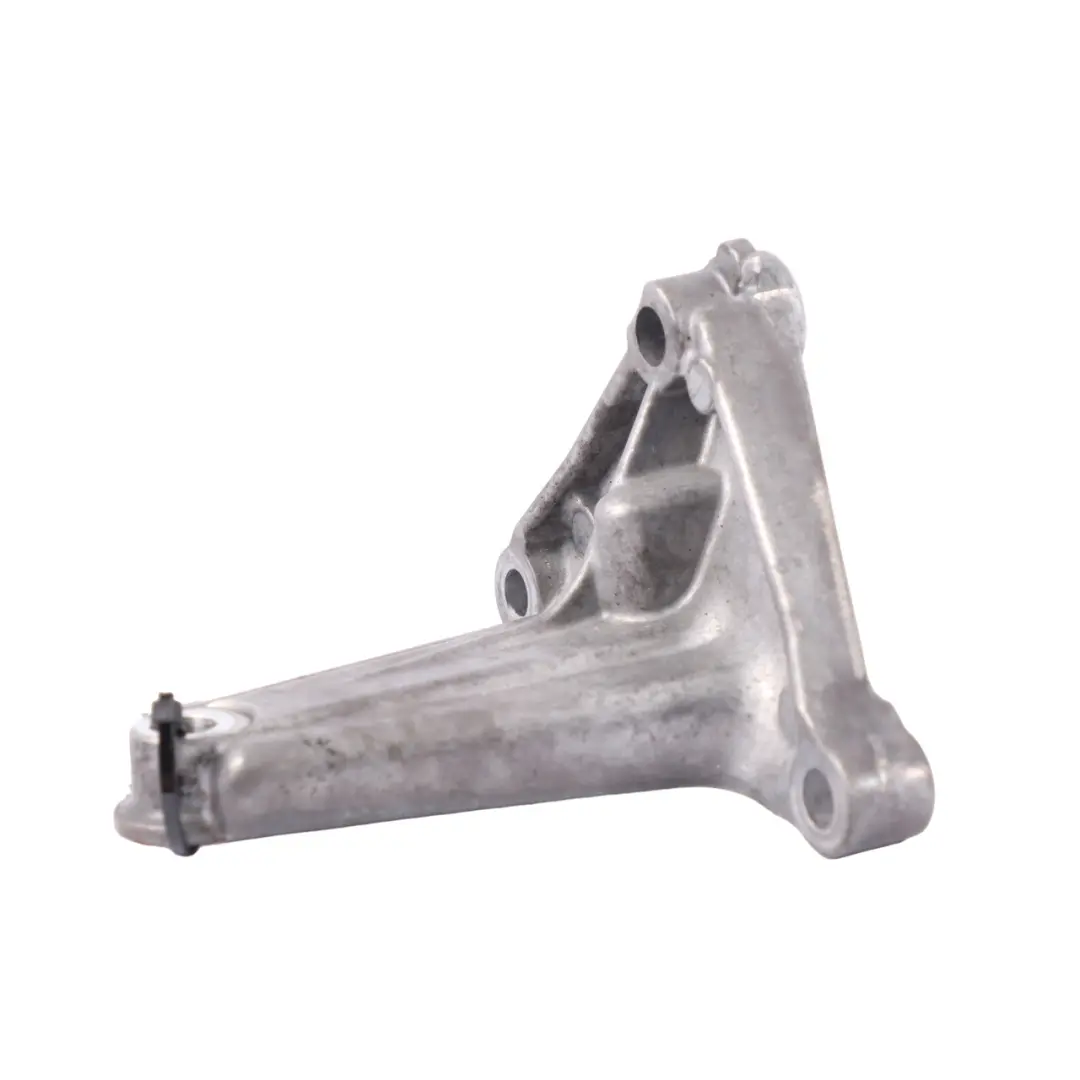 Mercedes W205 W213 Wspornik Mocowanie Łapa Rolki Paska - SKU A2762340639 - Numer Części A2762340639