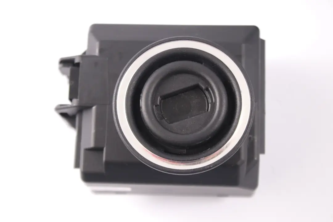 276.822 Komputer Silnika ECU do Mercedes R172 AMG SLC 43 o numerze A2769007300 Mercedes R172 AMG SLC 43 276.822 Komputer Silnika ECU - SKU A2769007300-2 - Numer Części A2769007300