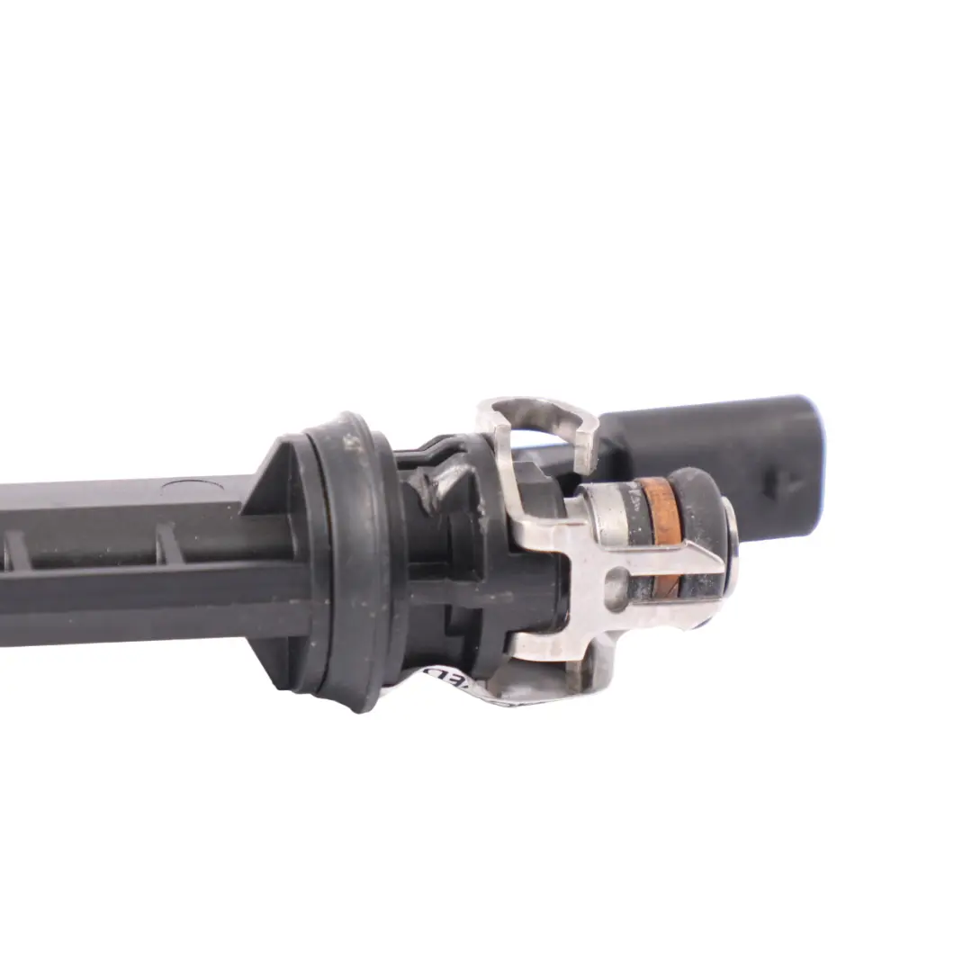 Iniettore Benzina Mercedes W177 W247 Ugello Iniezione per con numero di parte A2820700087 Iniettore Benzina Mercedes W177 W247 Ugello Iniezione - SKU A2820700087 - Numero di parte A2820700087