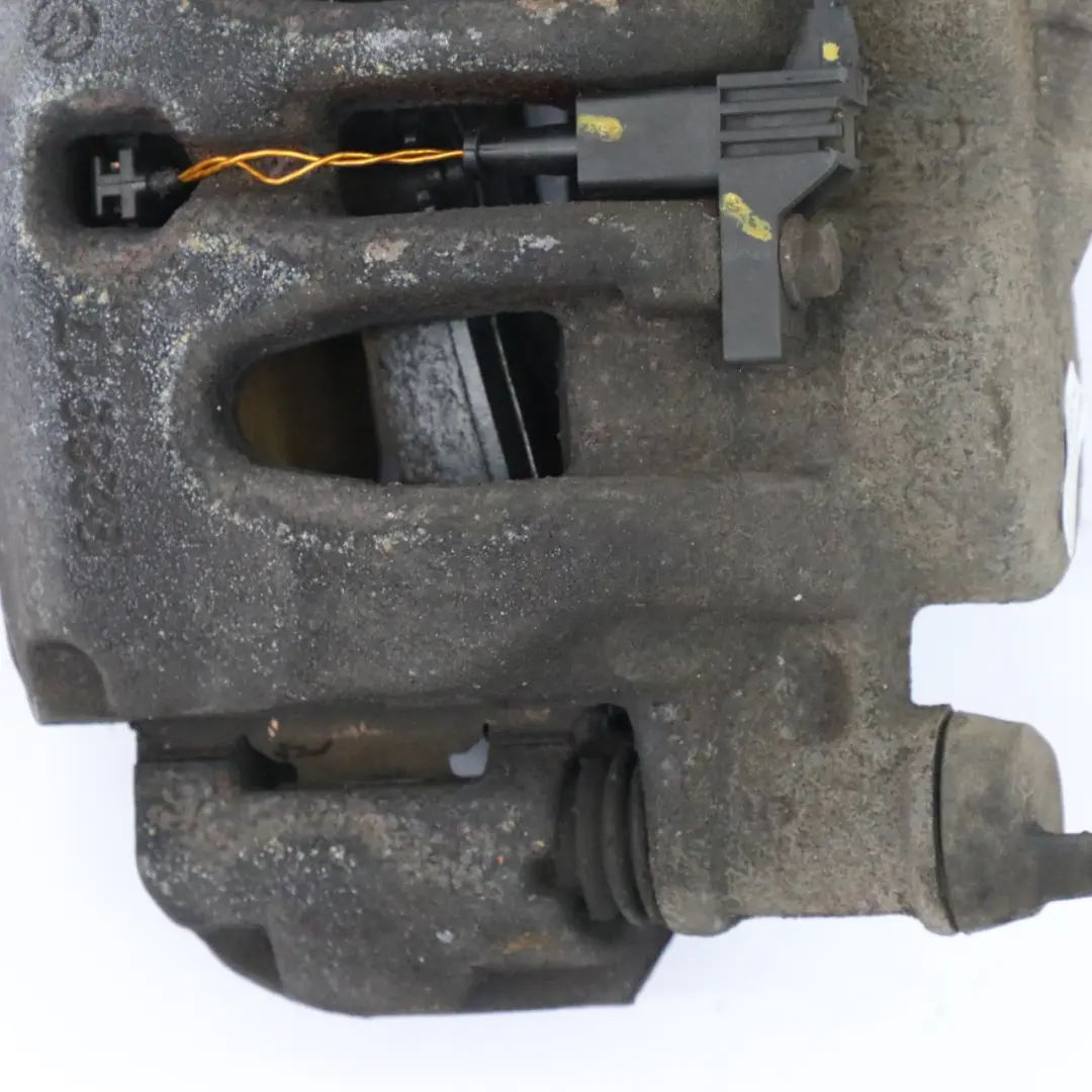 Mercedes W447 Soporte de la pinza de freno delantero derecho - SKU A4474200983 - Número de pieza A4474200983