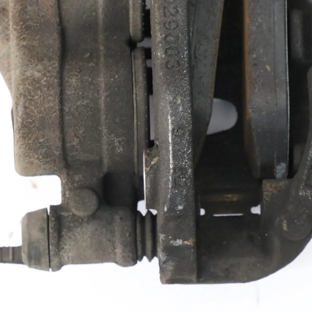 Mercedes W447 Boîtier d'étrier de frein avant droit - SKU A4474200983 - Numéro de pièce A4474200983