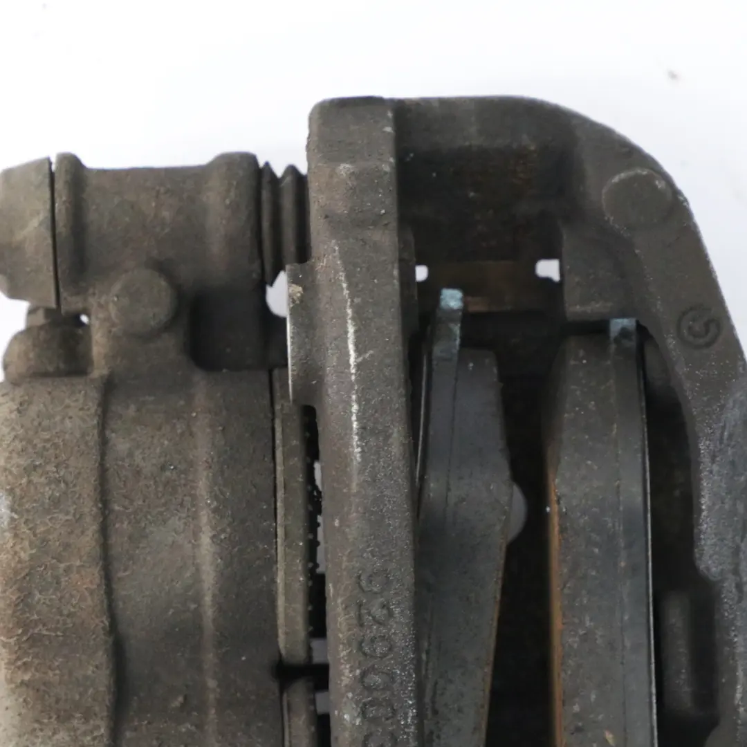 Mercedes W447 Soporte de la pinza de freno delantero derecho - SKU A4474200983 - Número de pieza A4474200983