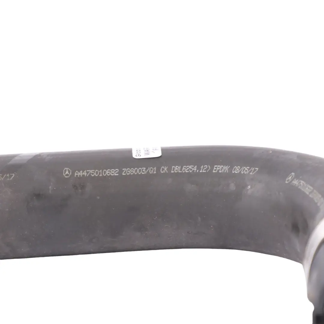 Kühlmittelwasserschlauch Leitung Kühler für Mercedes W447 mit Teilenummer A4475010682 Mercedes W447 Kühlmittelwasserschlauch Leitung Kühler - SKU A4475010682 - Teilenummer A4475010682