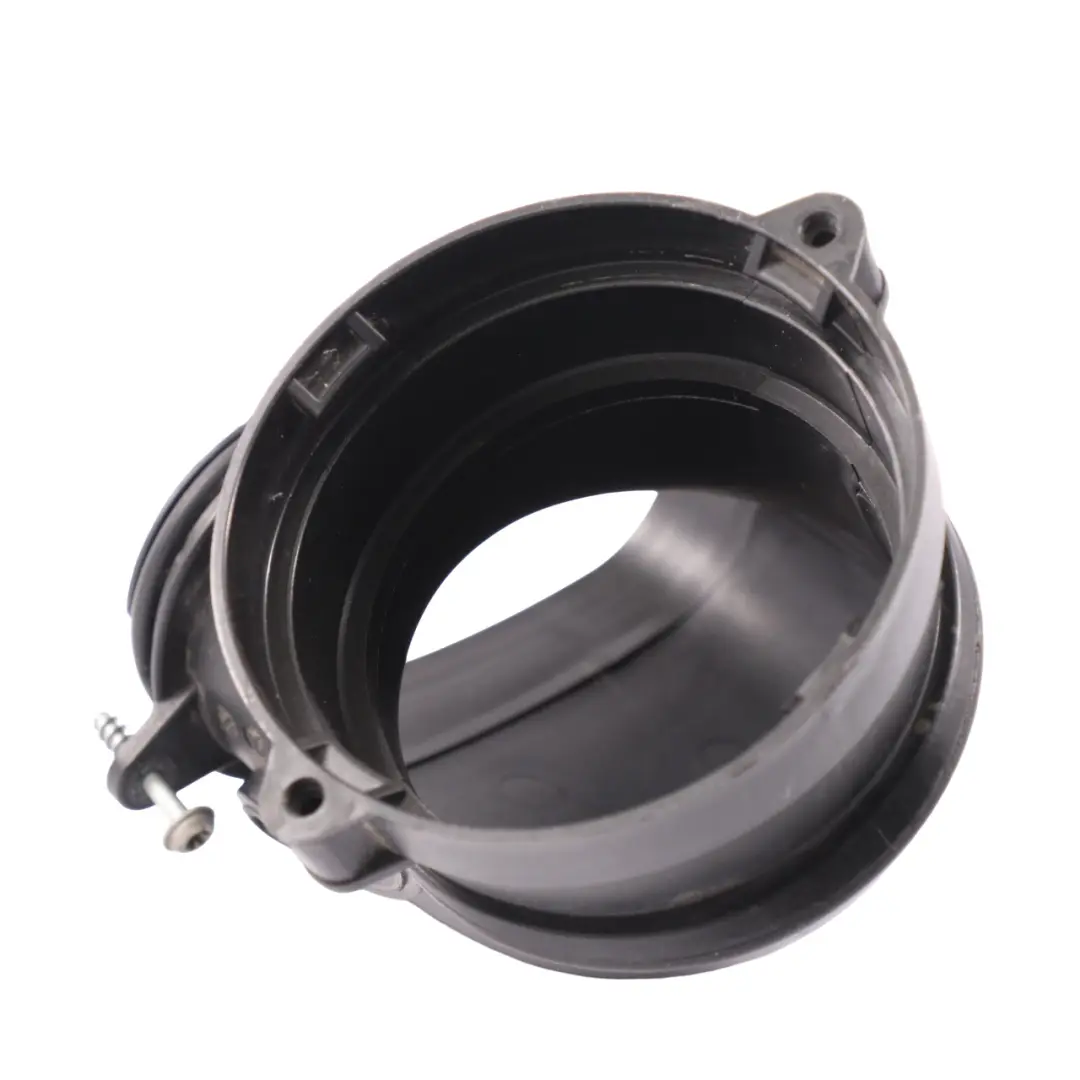 OM622 Przewód Kanał Rura Powietrza do Mercedes W447 o numerze A4475281824 Mercedes W447 OM622 Przewód Kanał Rura Powietrza - SKU A4475281824 - Numer Części A4475281824