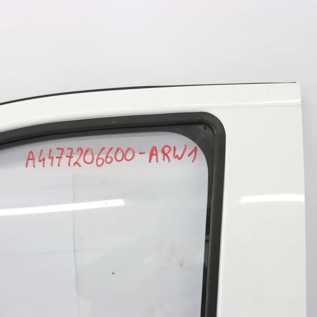 Mercedes W447 Porte avant gauche V-Class Arctic White - 9147 - SKU A4477206600-ARW1 - Numéro de pièce A4477206600