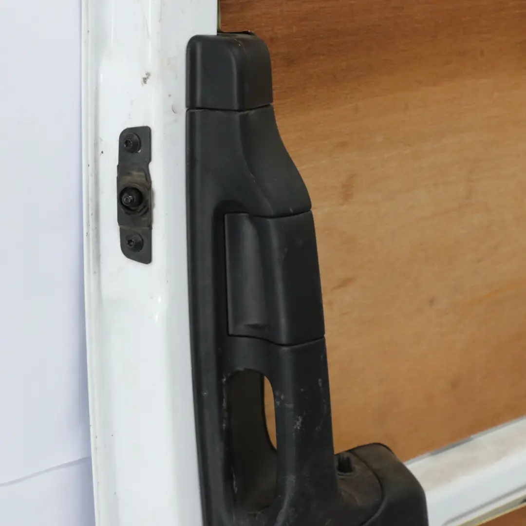 Door Rear Right O/S Sliding Side Door Arctic White - 9147 to Mercedes W447 with Part number A4477304700 Mercedes W447 Door Rear Right O/S Sliding Side Door Arctic White - 9147 - SKU A4477304700-ARW - Part number A4477304700