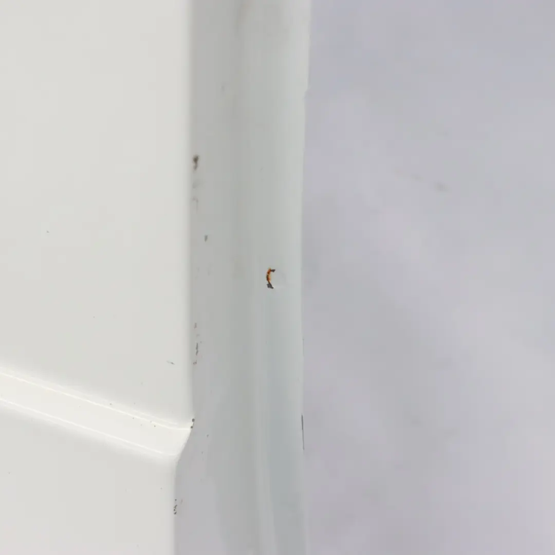 arrière gauche Porte de hayon de coffre Arctic White - 9147 pour Mercedes W447 Porte à propos du numéro de pièce A4477402400 Mercedes W447 Porte arrière gauche Porte de hayon de coffre Arctic White - 9147 - SKU A4477402400-ARW1 - Numéro de pièce A4477402400