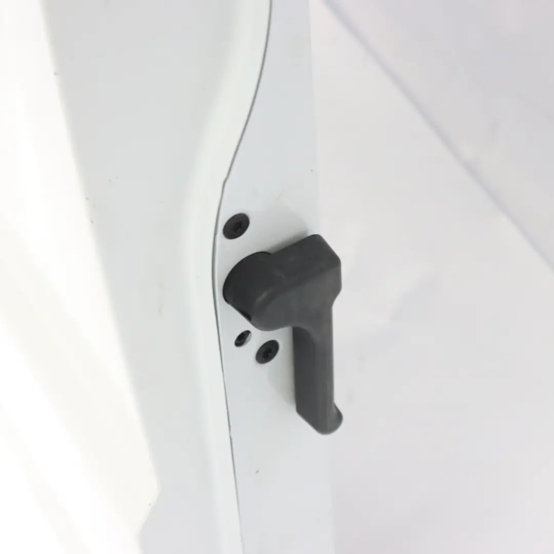 Puerta Trasera Izquierda Portón Trasero Puerta Arctic White - 9147 para Mercedes W447 con número de pieza A4477402400 Mercedes W447 Puerta Trasera Izquierda Portón Trasero Puerta Arctic White - 9147 - SKU A4477402400-ARW1 - Número de pieza A4477402400