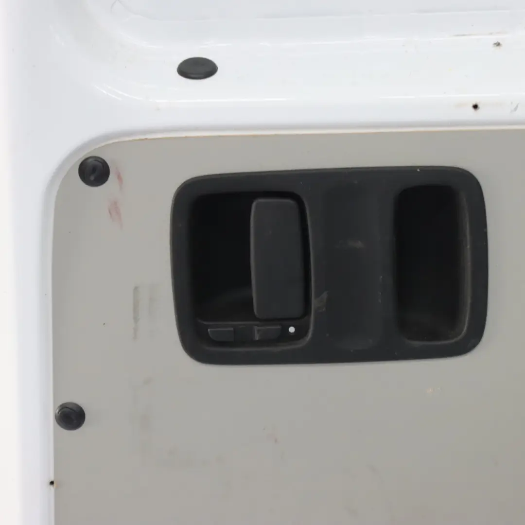 Mercedes W447 Porte arrière droite Porte de hayon de bateau Arctic White - 9147 - SKU A4477402800-ARW1 - Numéro de pièce A4477402800