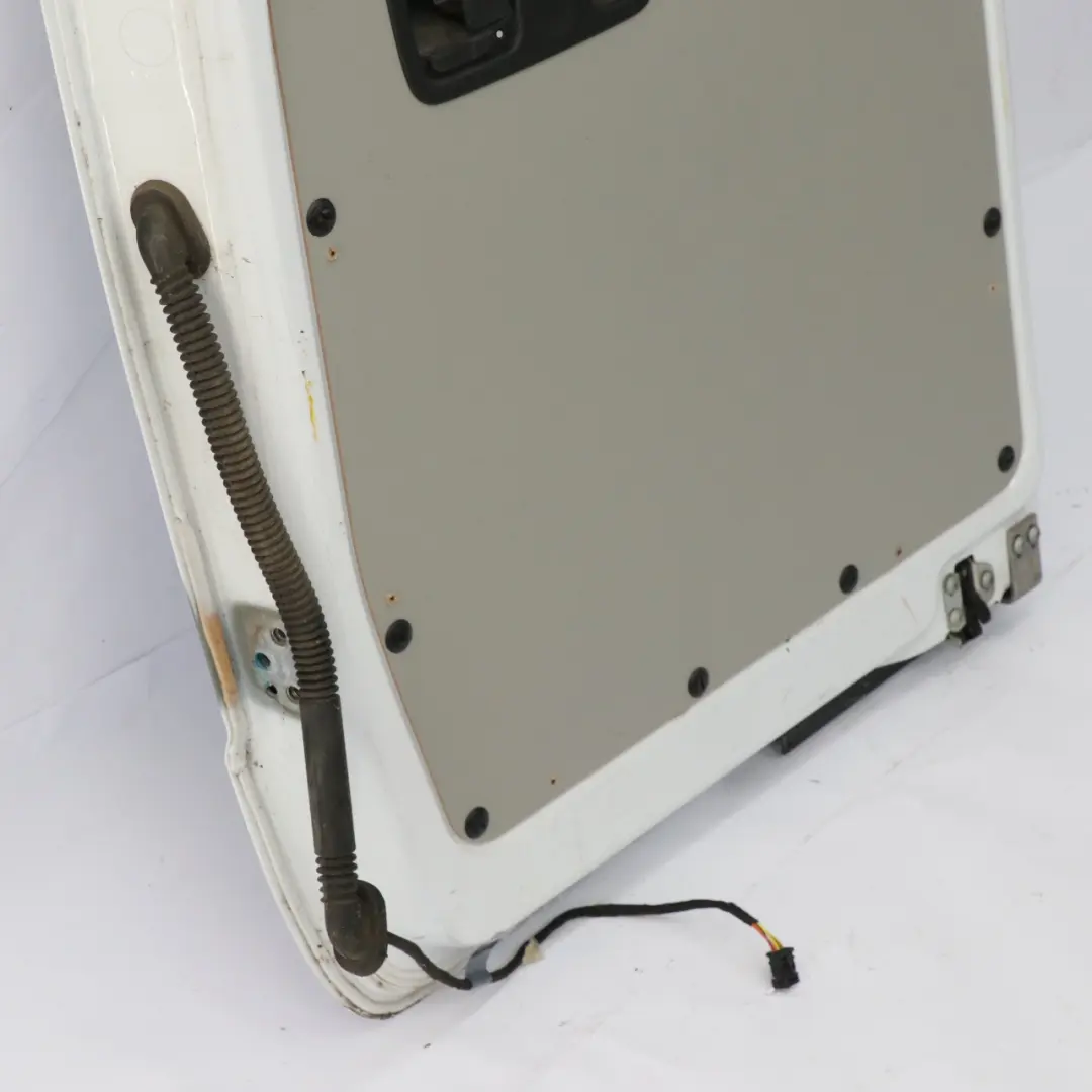 Door Rear Right O/S Boot Tailgate Door Door Arctic White - 9147 to Mercedes W447 with Part number A4477402800 Mercedes W447 Door Rear Right O/S Boot Tailgate Door Door Arctic White - 9147 - SKU A4477402800-ARW2 - Part number A4477402800