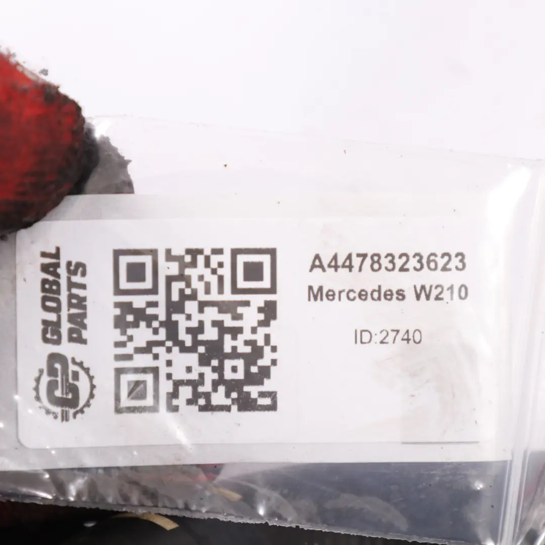 Przewód Wąż Rura Wody do Mercedes Vito W447 o numerze A4478323623 Mercedes Vito W447 Przewód Wąż Rura Wody - SKU A4478323623 - Numer Części A4478323623