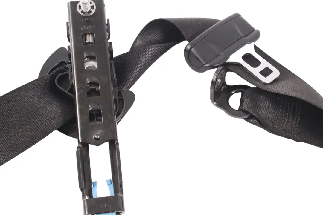 Belt Upper Front Left Right N/O/S Seatbelt to Mercedes Vito W447 Seat with Part number A4478600700 Mercedes Vito W447 Seat Belt Upper Front Left Right N/O/S Seatbelt - SKU rhd-A4478600700 - Part number A4478600700