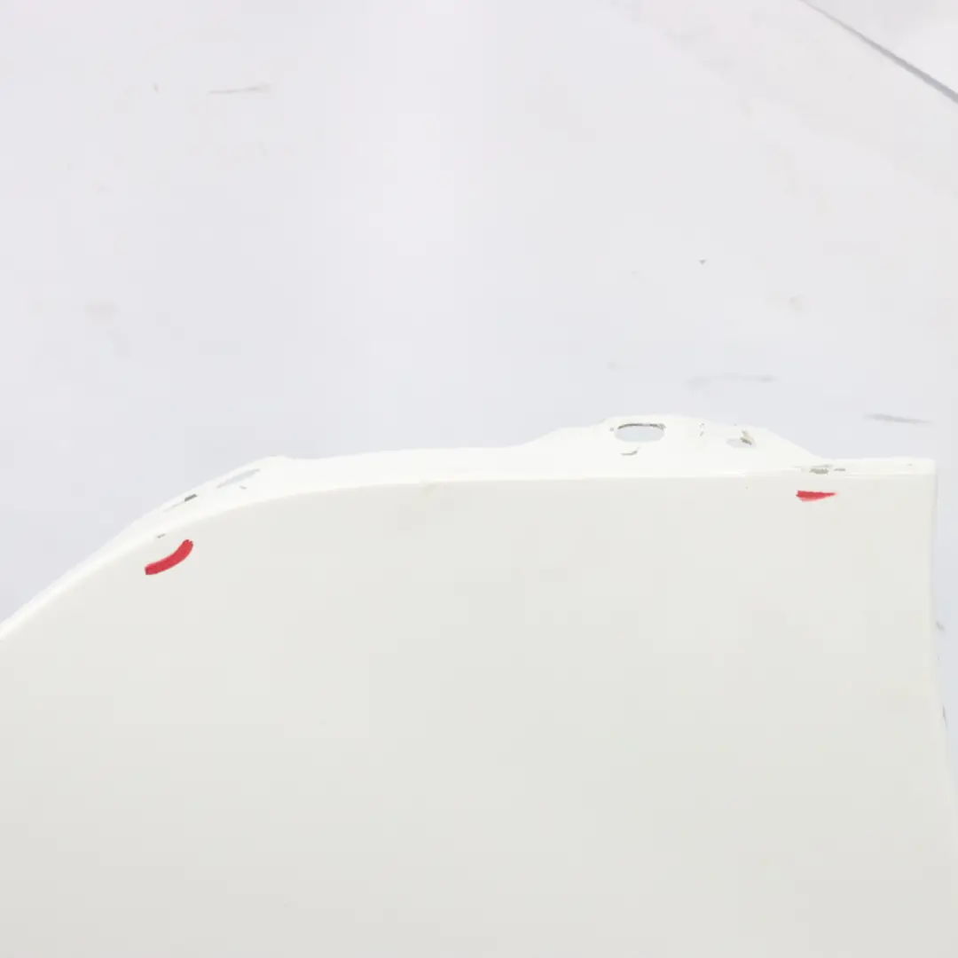 Pannello alare anteriore sinistro Parafango Arctic White 9147 per Mercedes Vito W447 con numero di parte A4478804101 Mercedes Vito W447 Pannello alare anteriore sinistro Parafango Arctic White 9147 - SKU A4478804101-ARW1 - Numero di parte A4478804101