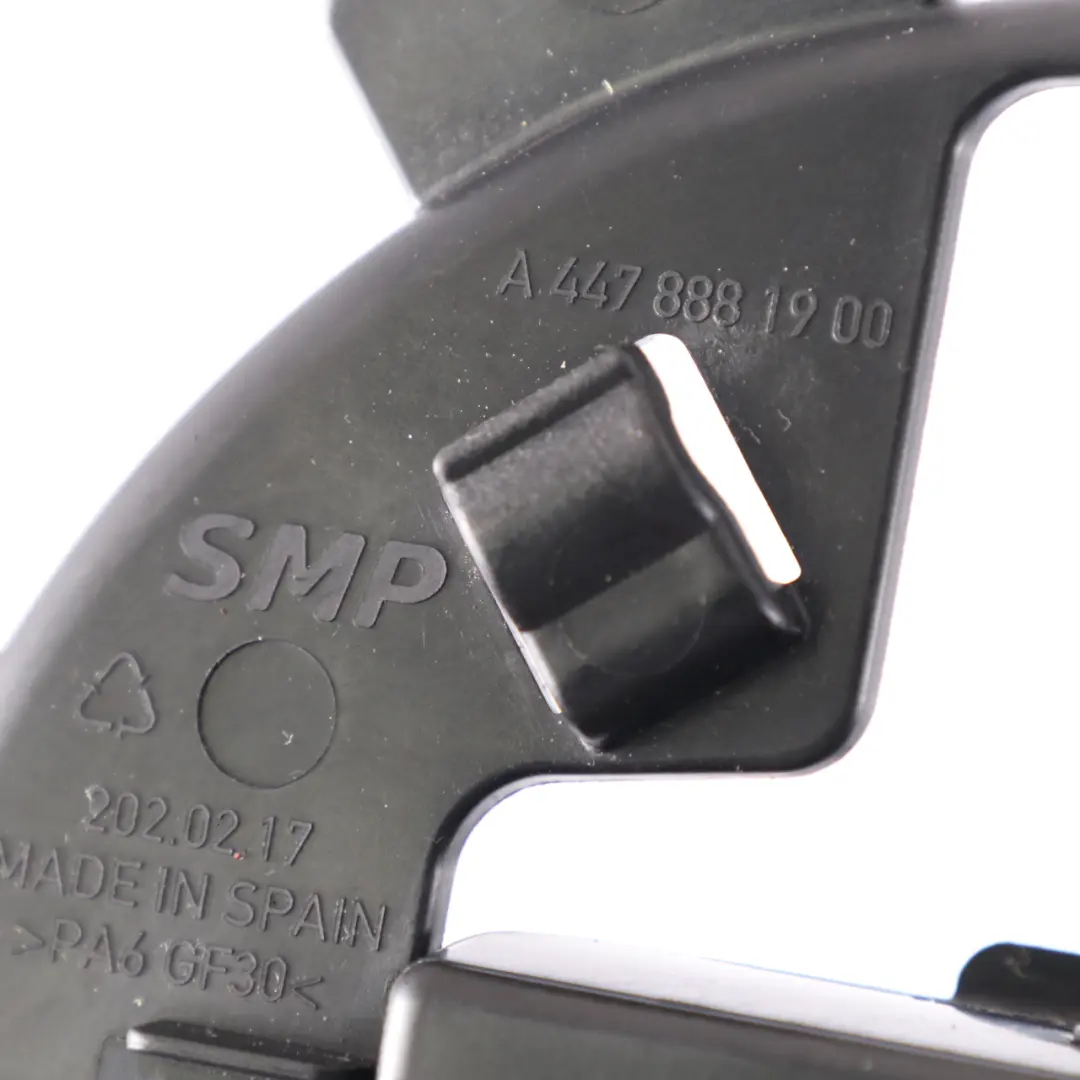 Support avertisseur de collision pour Mercedes W447 à propos du numéro de pièce a4478882000 Mercedes W447 Support avertisseur de collision - SKU a4478882000 - Numéro de pièce a4478882000