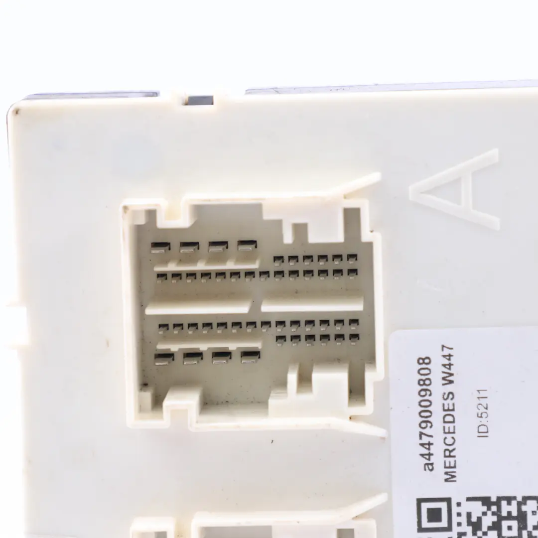Sicherungskasten Relaissteuergerät Elektromodul SAM 4479009808 für Mercedes W447 mit Teilenummer A4479009808 Mercedes W447 Sicherungskasten Relaissteuergerät Elektromodul SAM 4479009808 - SKU A4479009808 - Teilenummer A4479009808