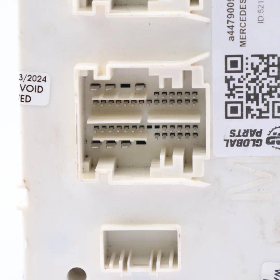 Mercedes Vito W447 Fuse Box Relay Control Unit Electric Module SAM 4479009808 - SKU A4479009808 - Part number A4479009808