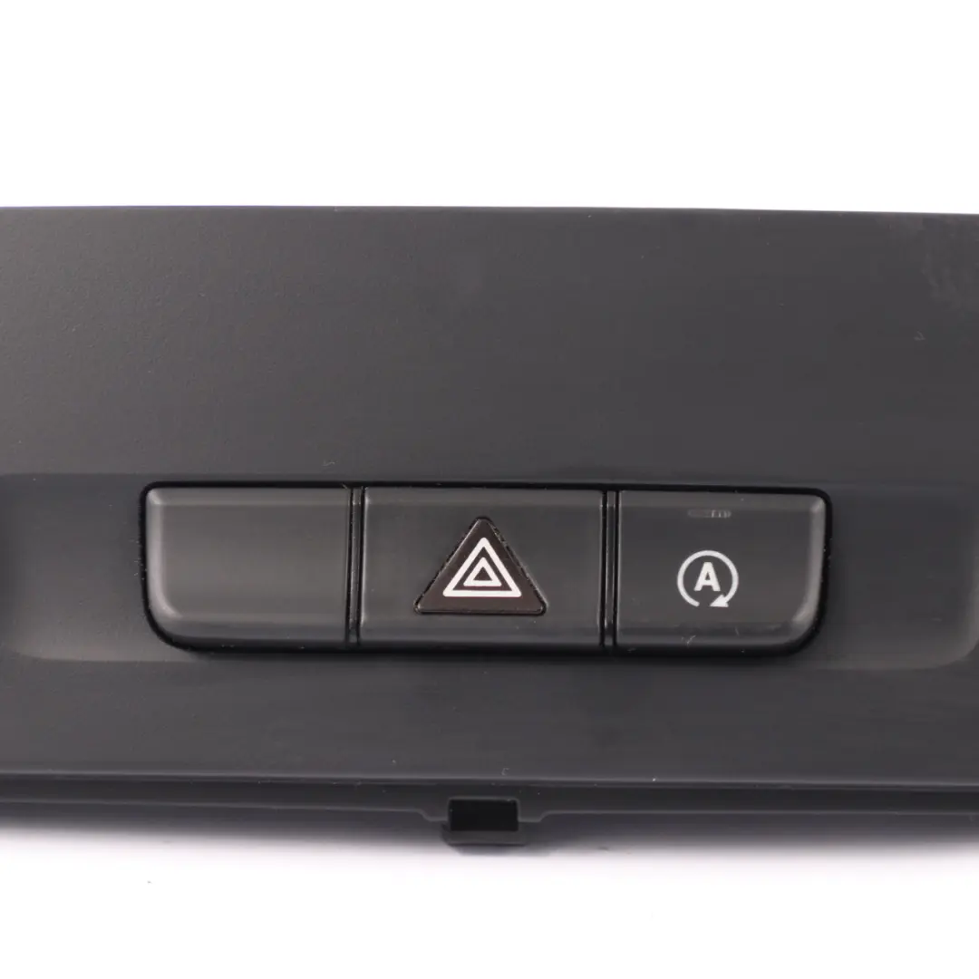 Dashboard Schalter Hazard Trim Abdeckung Panel Schwarz für Mercedes W447 mit Teilenummer A4479051401 Mercedes W447 Dashboard Schalter Hazard Trim Abdeckung Panel Schwarz - SKU A4479051401 - Teilenummer A4479051401