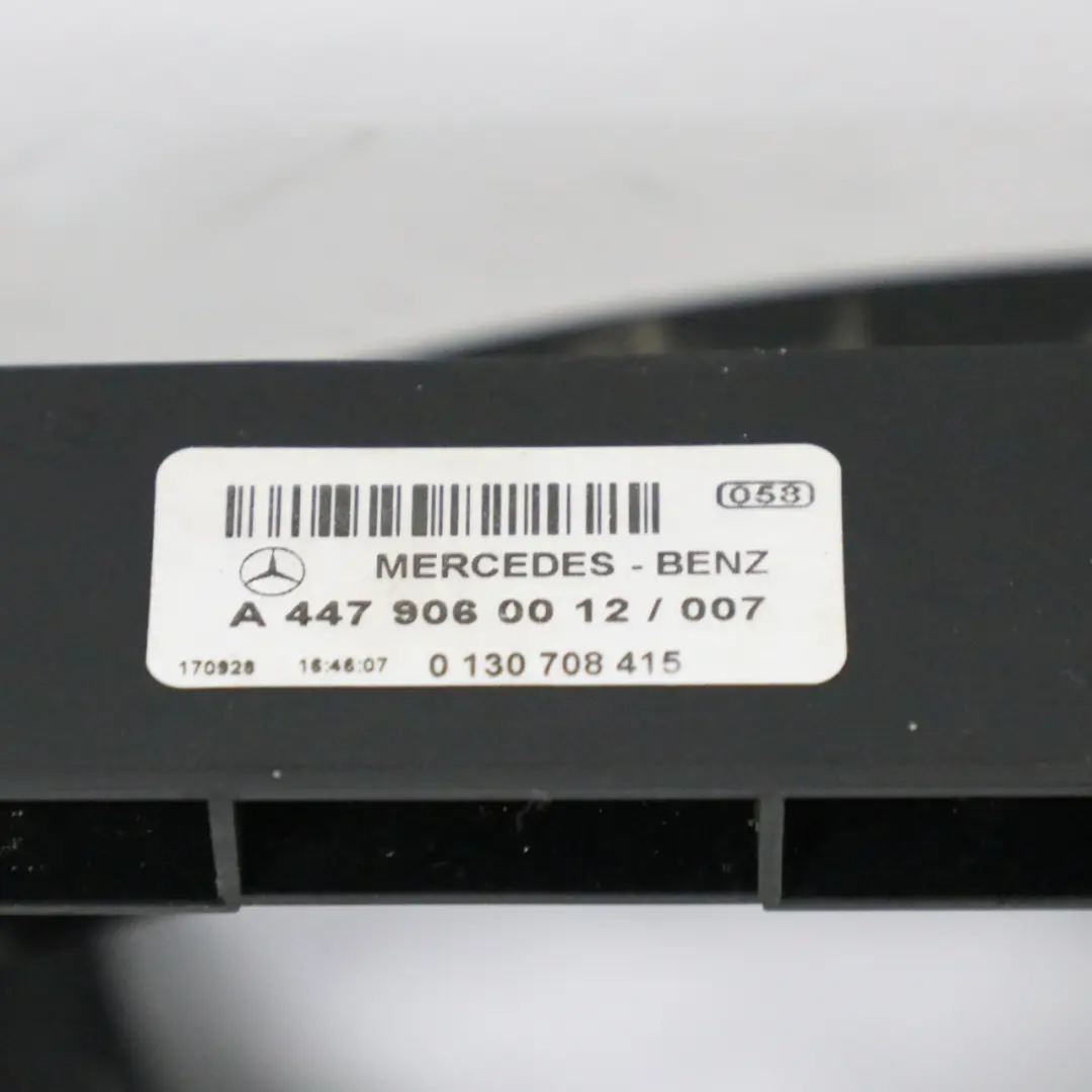 OM622 Raffreddamento motore Radiatore Ventola per Mercedes Vito W447 con numero di parte A4479060012 Mercedes Vito W447 OM622 Raffreddamento motore Radiatore Ventola - SKU A4479060012-1 - Numero di parte A4479060012