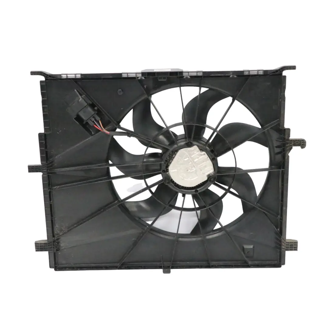 OM622 Ventilador Motor Refrigeración Radiador para Mercedes Vito W447 con número de pieza A4479060012 Mercedes Vito W447 OM622 Ventilador Motor Refrigeración Radiador - SKU A4479060012-1 - Número de pieza A4479060012