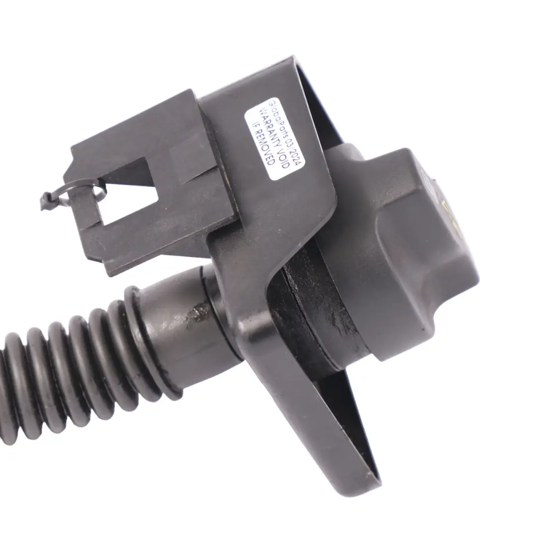 Mercedes Vito W447 Diesel OM622 Engine Oil Filler Pipe Hose Cap - SKU A6220100200 - Part number A6220100200