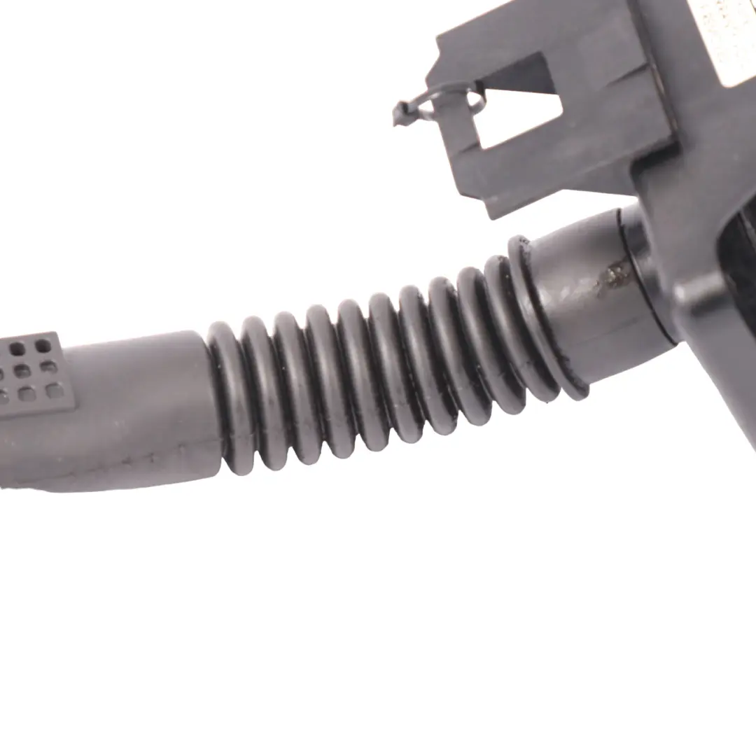 OM622 tuyau de remplissage d'huile moteur pour Mercedes Vito W447 Diesel à propos du numéro de pièce A6220100200 Mercedes Vito W447 Diesel OM622 tuyau de remplissage d'huile moteur - SKU A6220100200 - Numéro de pièce A6220100200