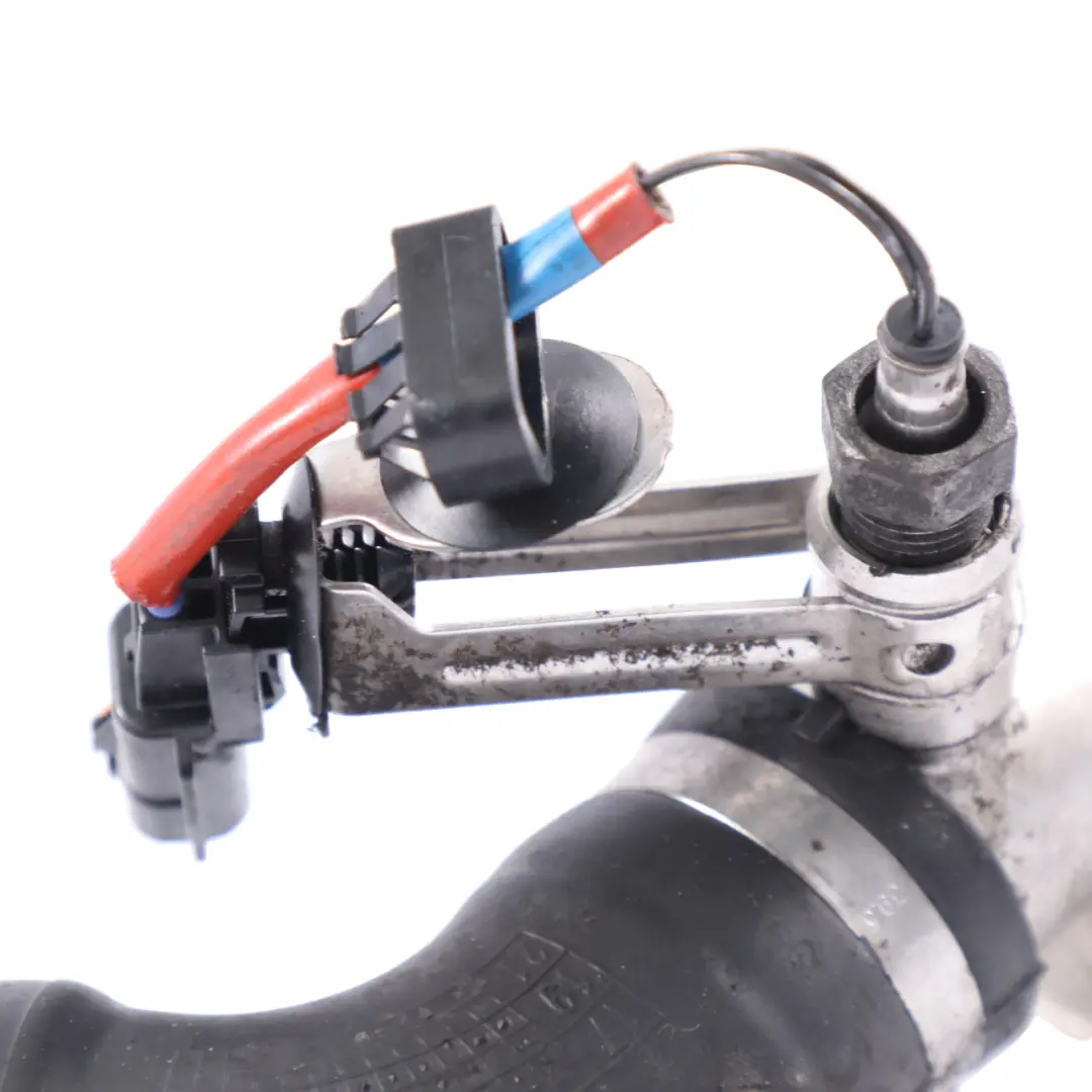 AGR-Rohr Mercedes Vito W447 Diesel OM622 AGR-Ventil Lufteinlass für mit Teilenummer A6221410400 AGR-Rohr Mercedes Vito W447 Diesel OM622 AGR-Ventil Lufteinlass - SKU A6221410400 - Teilenummer A6221410400