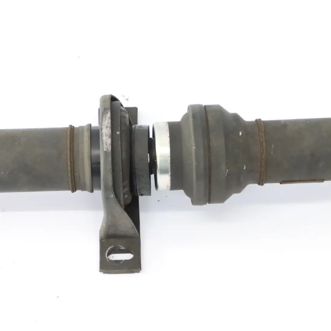 Kardanwelle Antriebswelle Automatikgetriebe für Mercedes Vito W639 mit Teilenummer A6394109406 Mercedes Vito W639 Kardanwelle Antriebswelle Automatikgetriebe - SKU A6394109406 - Teilenummer A6394109406