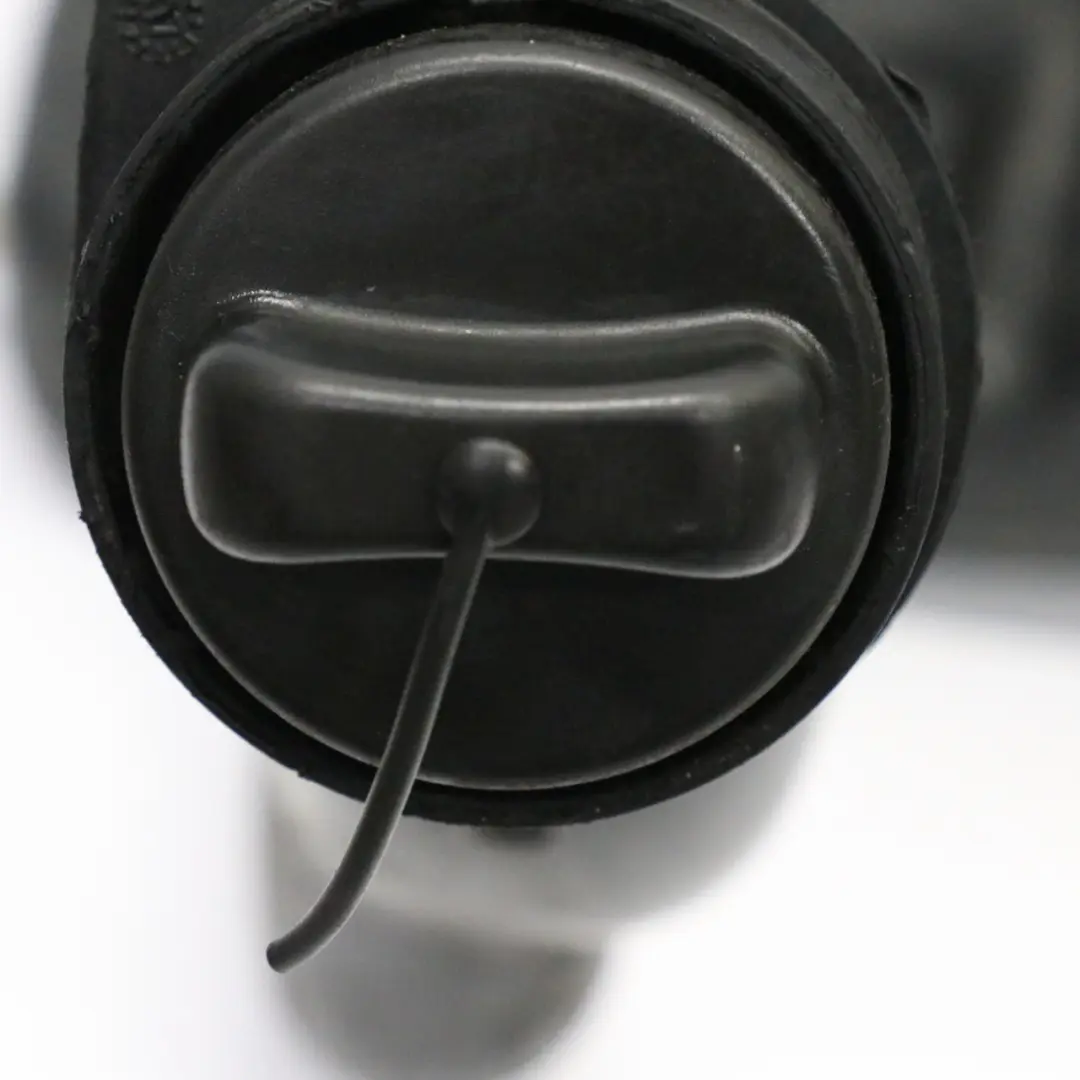 Depósito de combustible completo 75L para Mercedes Vito W639 Diesel con número de pieza A6394711901 Mercedes Vito W639 Diesel Depósito de combustible completo 75L - SKU A6394711901 - Número de pieza A6394711901