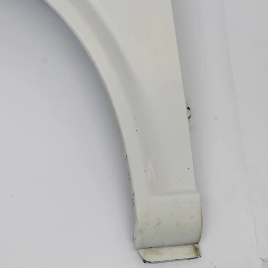 Mercedes W639 Pannello alare anteriore sinistro Parafango Arctic White - 9147 - SKU A6396305107-ARW7 - Numero di parte A6396305107