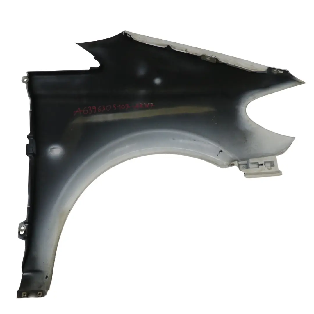 Mercedes W639 Pannello alare anteriore sinistro Parafango Arctic White - 9147 - SKU A6396305107-ARW7 - Numero di parte A6396305107