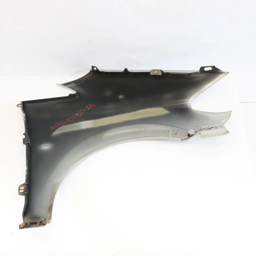 Mercedes W639 Aile Panneau d'aile avant gauche garniture Brilliant Silver - 9744 - SKU A6396305107-BRS - Numéro de pièce A6396305107