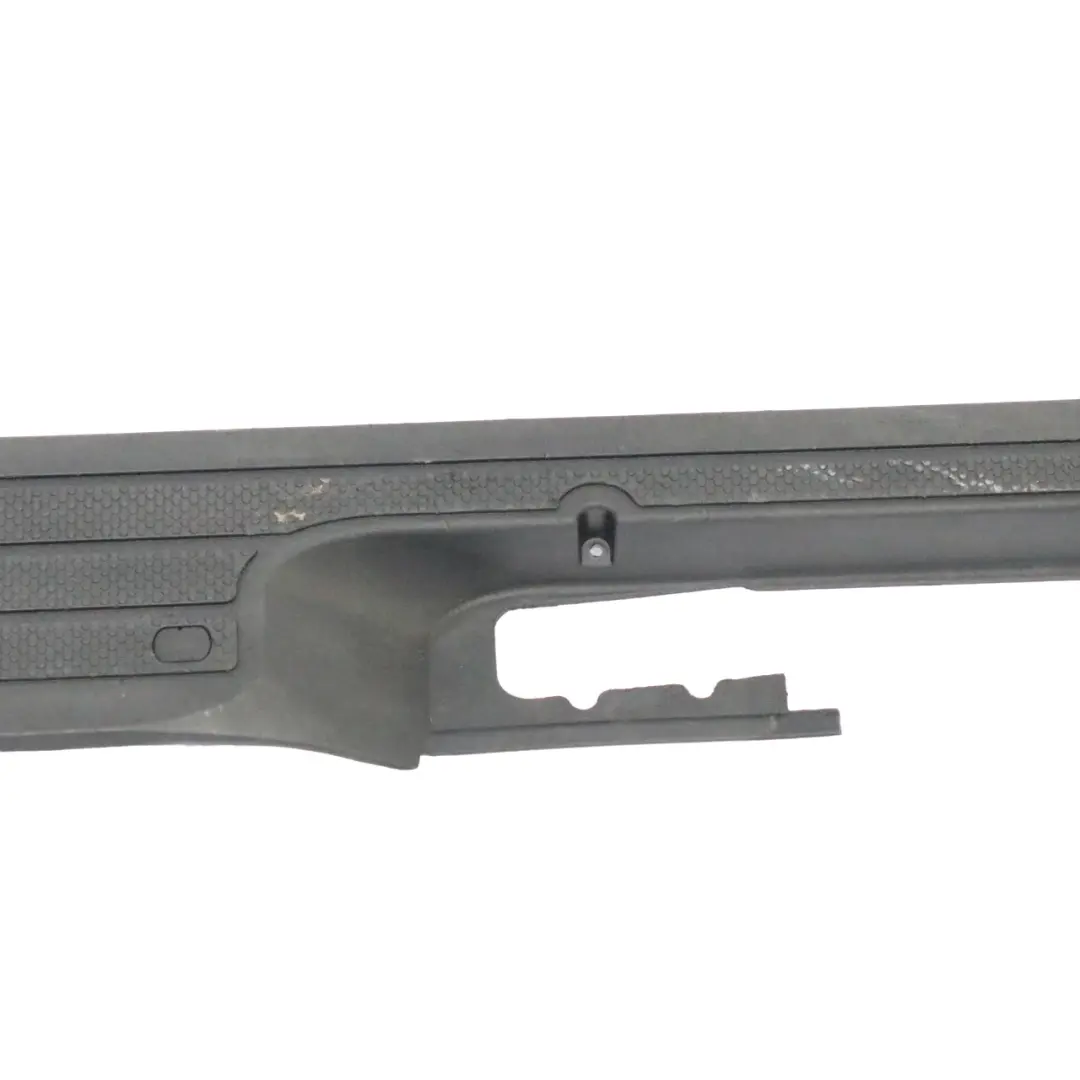 Mercedes W447 W639 Tapa del panel embellecedor del umbral de carga - SKU A6396861474 - Número de pieza A6396861474