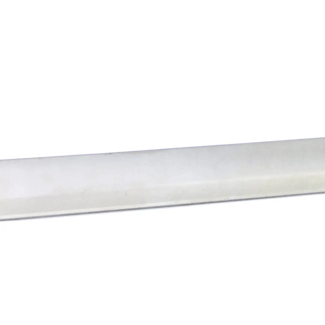 Mercedes Vito W639 Garniture Bande Protection Moulure Porte Gauche - SKU A6396901062-2 - Numéro de pièce A6396901062