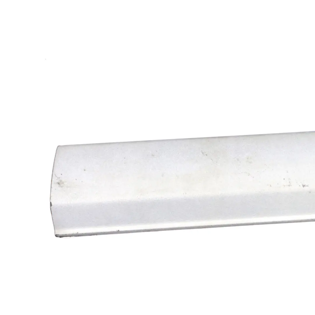 Listwa Drzwi Lewa Srebrna do Mercedes Vito W639 o numerze A6396901062 Mercedes Vito W639 Listwa Drzwi Lewa Srebrna - SKU A6396901062-2 - Numer Części A6396901062