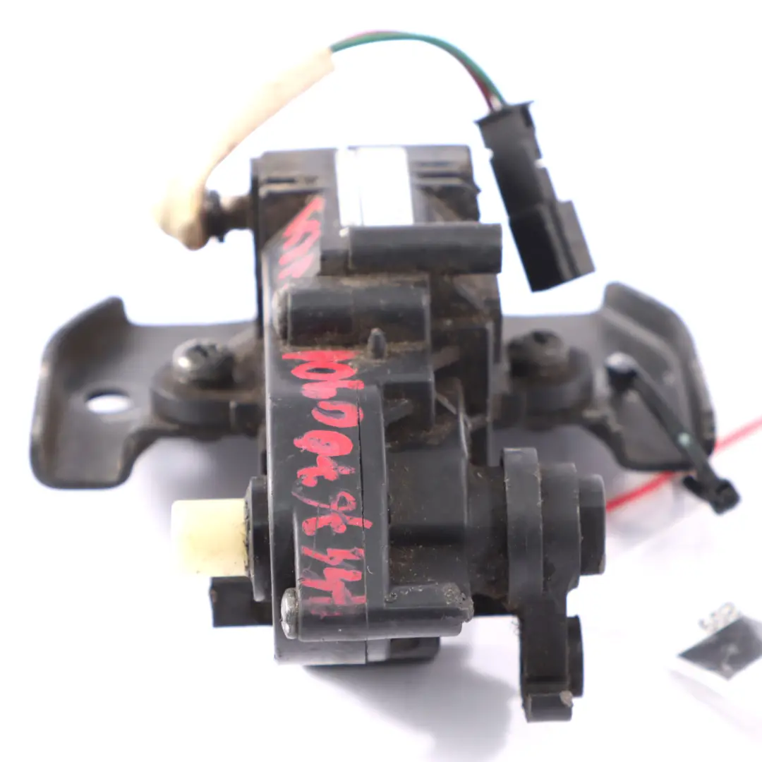 Regolatore motore lunotto posteriore destro sinistro per Mercedes W639 con numero di parte A6398200542 Mercedes W639 Regolatore motore lunotto posteriore destro sinistro - SKU A6398200542-1 - Numero di parte A6398200542