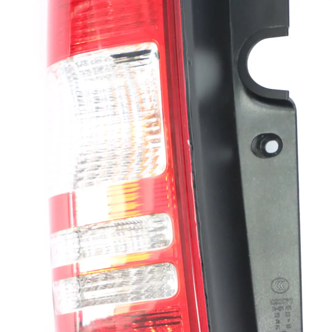  Feu arrière Mercedes Vito Viano W639 Feu arrière gauche - SKU A6398201464 - Numéro de pièce A6398201464