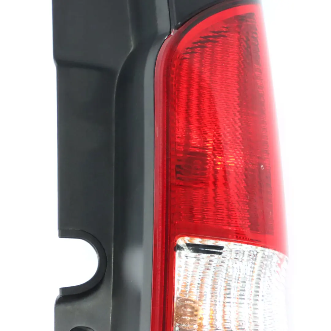 Lampada posteriore Mercedes Vito Viano W639 Fanale posteriore destro per con numero di parte A6398201564 Lampada posteriore Mercedes Vito Viano W639 Fanale posteriore destro - SKU A6398201564 - Numero di parte A6398201564