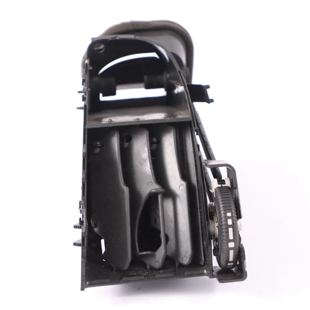 Rejilla ventilación izquierda salpicadero Boquilla para Mercedes W639 con número de pieza A6398300154 Mercedes W639 Rejilla ventilación izquierda salpicadero Boquilla - SKU A6398300154 - Número de pieza A6398300154