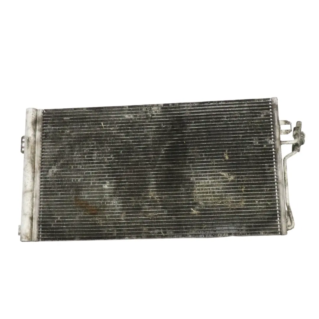 Klimatisierung Kühlung Kühler Kondensator A/C für Mercedes W639 mit Teilenummer A6398350470 Mercedes W639 Klimatisierung Kühlung Kühler Kondensator A/C - SKU a6398350470 - Teilenummer A6398350470