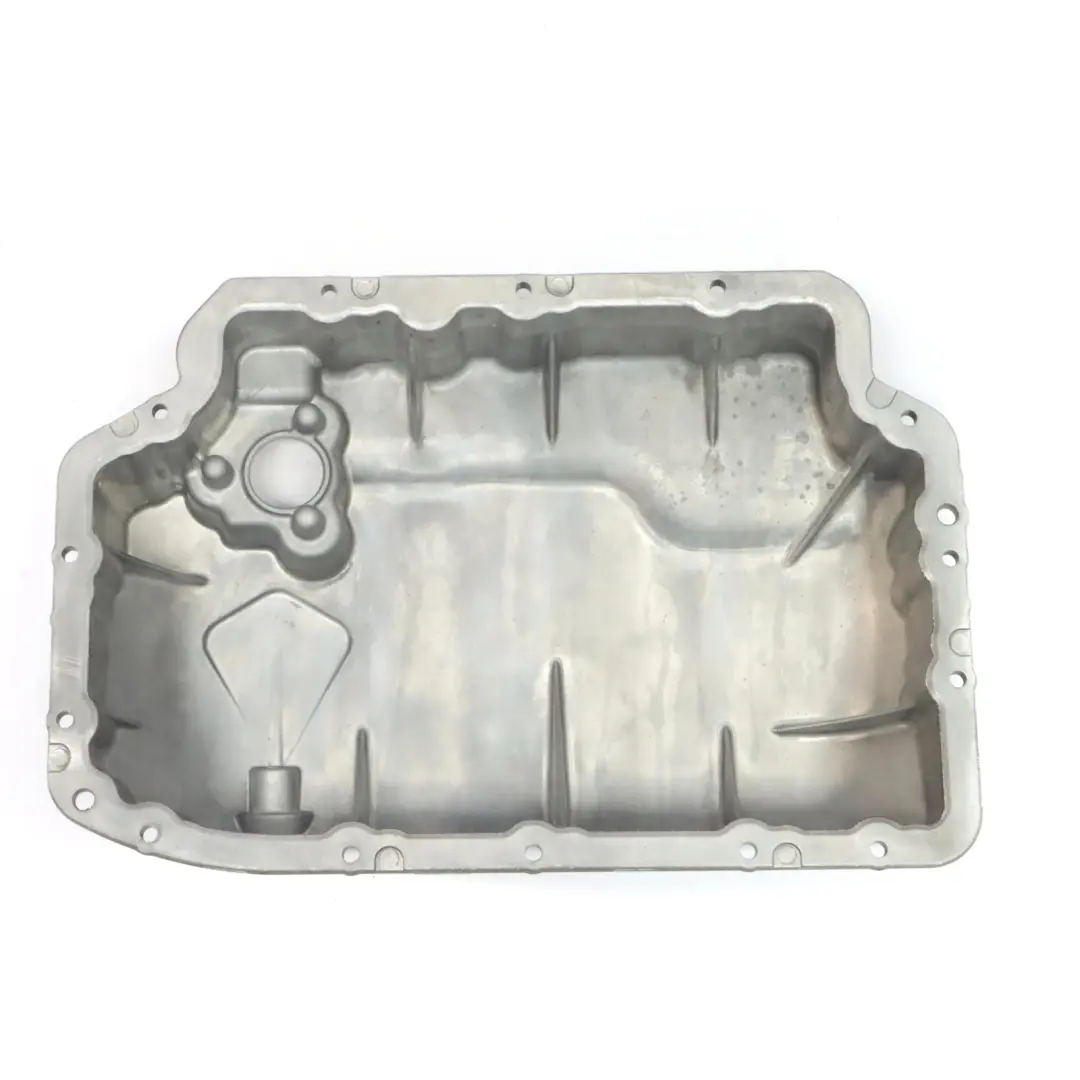 Carter d'huile Mercedes Vito Viano W639 Diesel OM642 Carter d'huile pour à propos du numéro de pièce A6420101328 Carter d'huile Mercedes Vito Viano W639 Diesel OM642 Carter d'huile - SKU A6420101328 - Numéro de pièce A6420101328