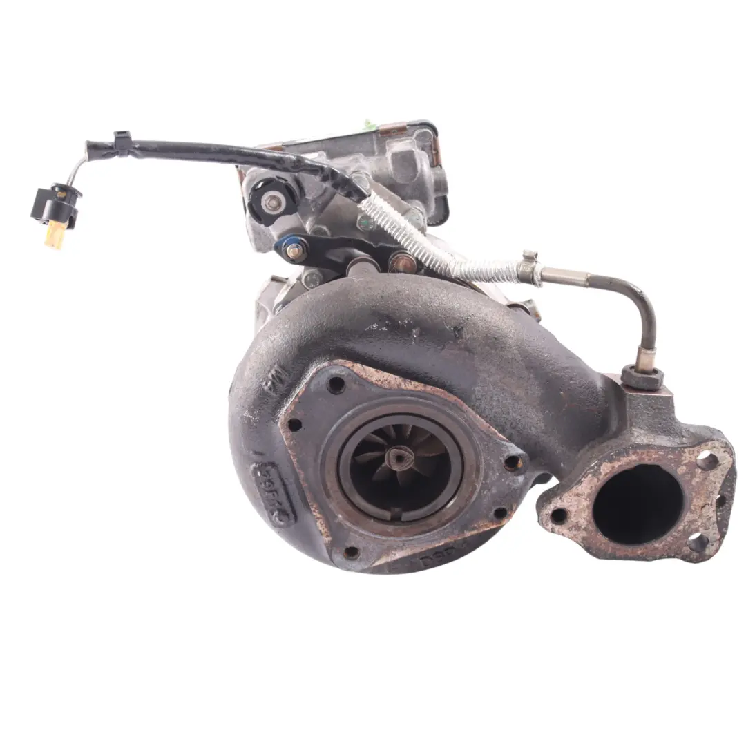 OM642 Turbosprężarka do Mercedes W204 Diesel o numerze A6420901186 Mercedes W204 Diesel OM642 Turbosprężarka - SKU A6420901186 - Numer Części A6420901186