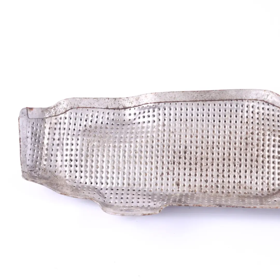 Piastra termica motore Mercedes W221 OM642 Pannello isolante sinistro per con numero di parte A6420902941 Piastra termica motore Mercedes W221 OM642 Pannello isolante sinistro - SKU A6420902941-1 - Numero di parte A6420902941