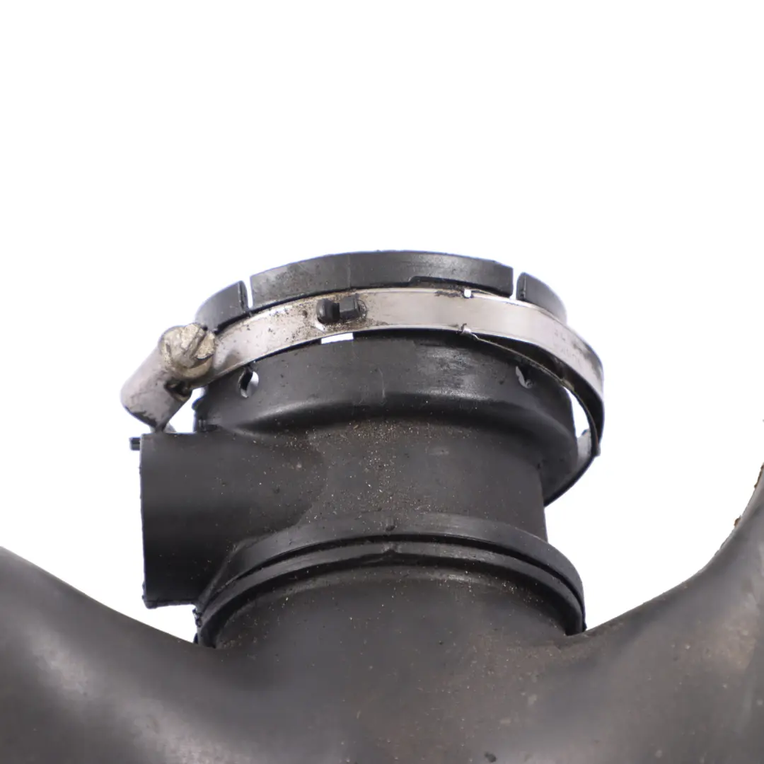 Intake Pipe Mercedes W204 Diesel OM642 Turbocharger Air Duct Inlet to with Part number A6420908237 Intake Pipe Mercedes W204 Diesel OM642 Turbocharger Air Duct Inlet - SKU A6420908237 - Part number A6420908237