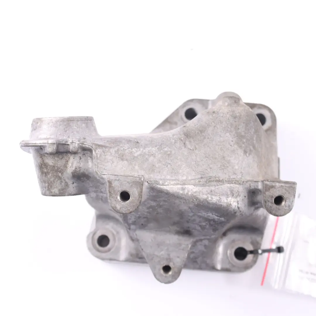 Staffa motore Mercedes ML W166 Diesel OM642 Supporto motore sinistro per con numero di parte A6422236304 Staffa motore Mercedes ML W166 Diesel OM642 Supporto motore sinistro - SKU A6422236304 - Numero di parte A6422236304