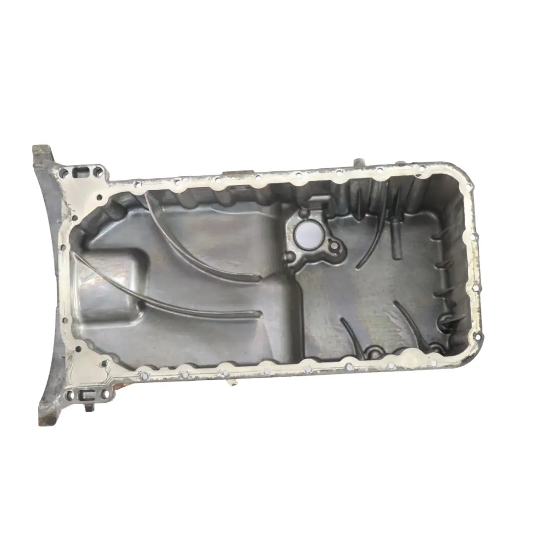 Ölwanne Mercedes Vito W639 Diesel OM646 Ölwanne für mit Teilenummer A6460100613 Ölwanne Mercedes Vito W639 Diesel OM646 Ölwanne - SKU A6460100613 - Teilenummer A6460100613