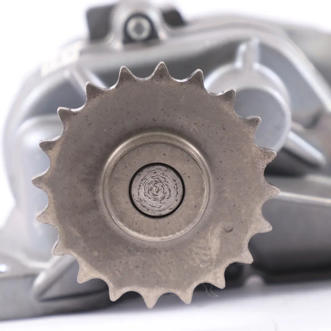 OM646 Pompa Oleju do Mercedes Vito W639 Sprinter W906 Diesel o numerze A6461801401 Mercedes Vito W639 Sprinter W906 Diesel OM646 Pompa Oleju - SKU A6461801401 - Numer Części A6461801401