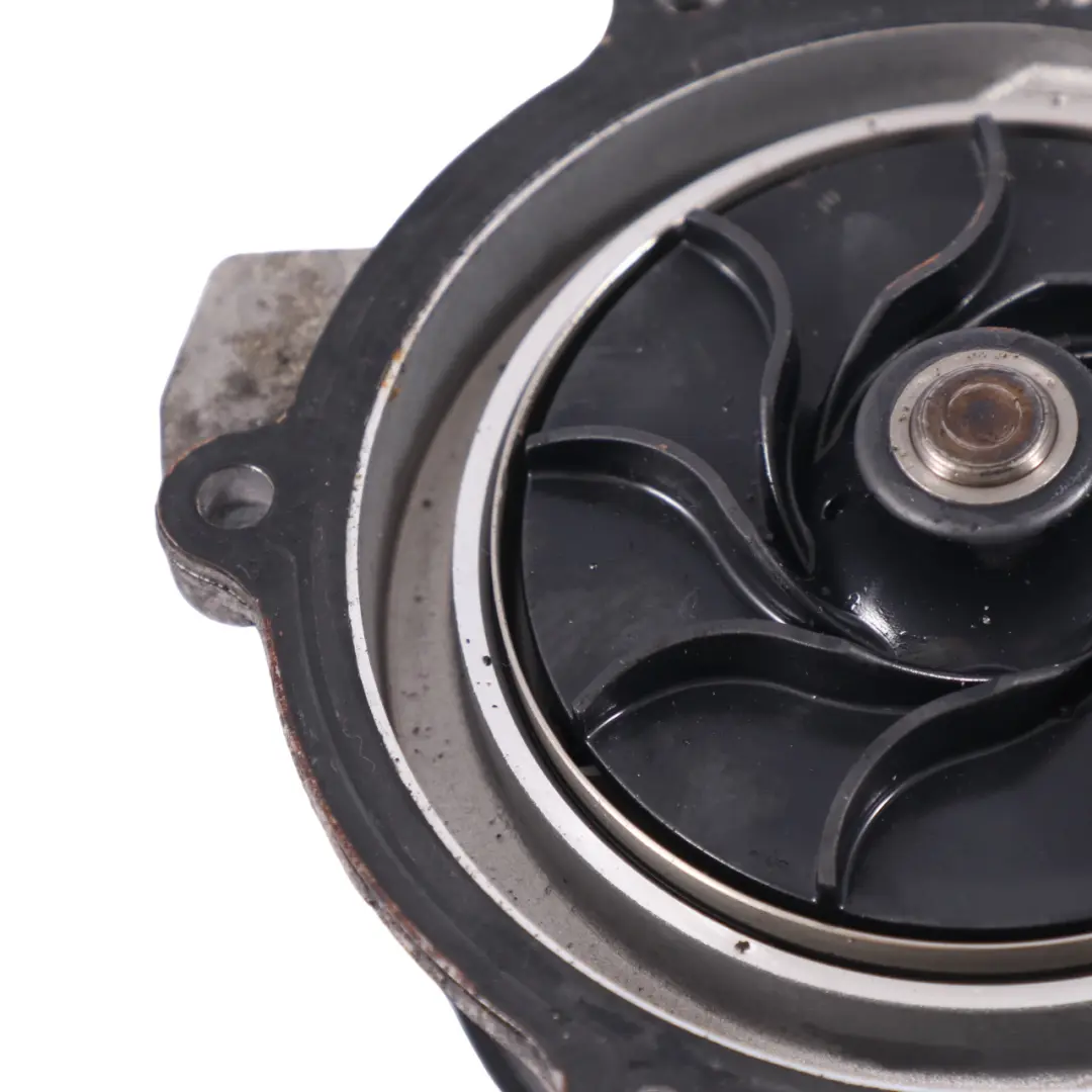  Pompa dell'acqua Mercedes GLC X253 Diesel OM651 Pompa del refrigerante motore - SKU A6512000002-1 - Numero di parte A6512000002