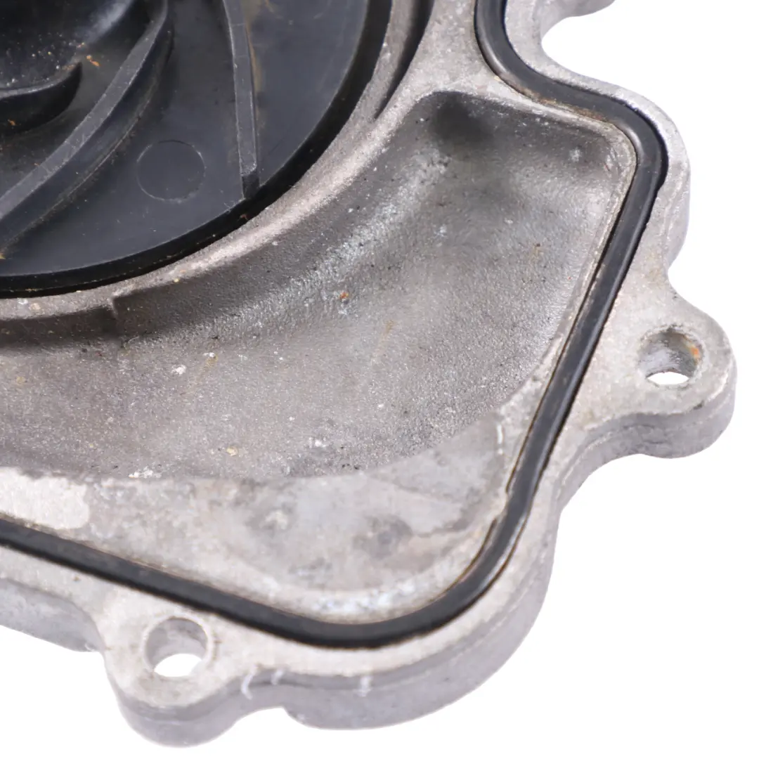 Pompa dell'acqua Mercedes W212 OM651 Circolazione refrigerante per con numero di parte A6512007701 Pompa dell'acqua Mercedes W212 OM651 Circolazione refrigerante - SKU A6512007701-3 - Numero di parte A6512007701